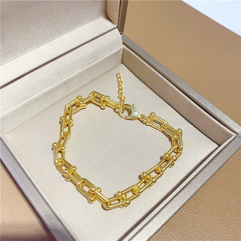 Adora London Eden Bracelet 18K gold plated chunky chain bracelet