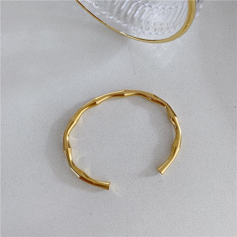 Adora London The Emily Bangle 18K gold plated 3/4 Bangle