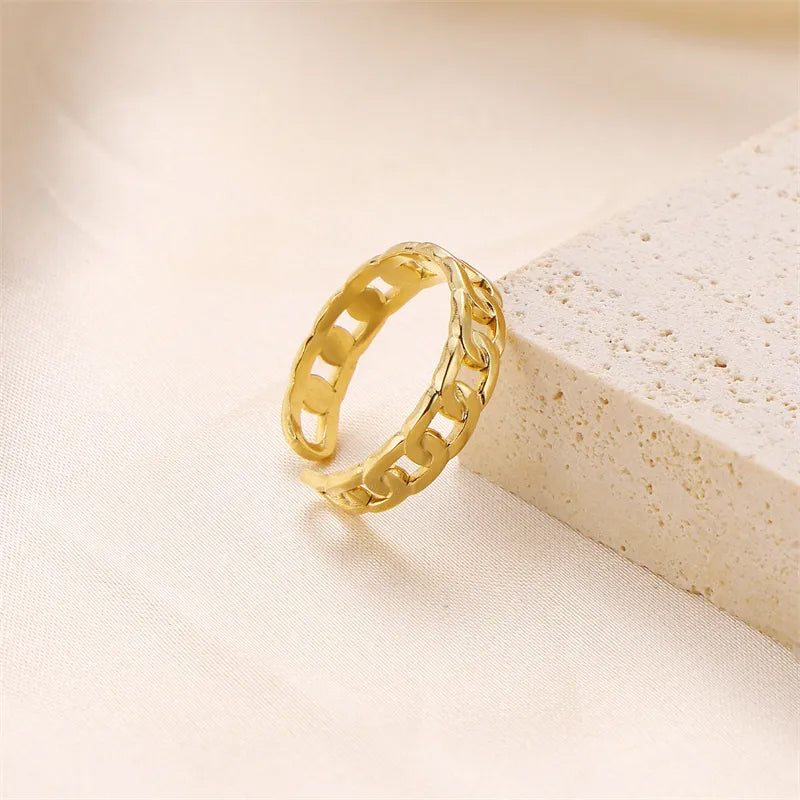 Adora London The Alice Ring Stainless steel interlocking adjustable ring
