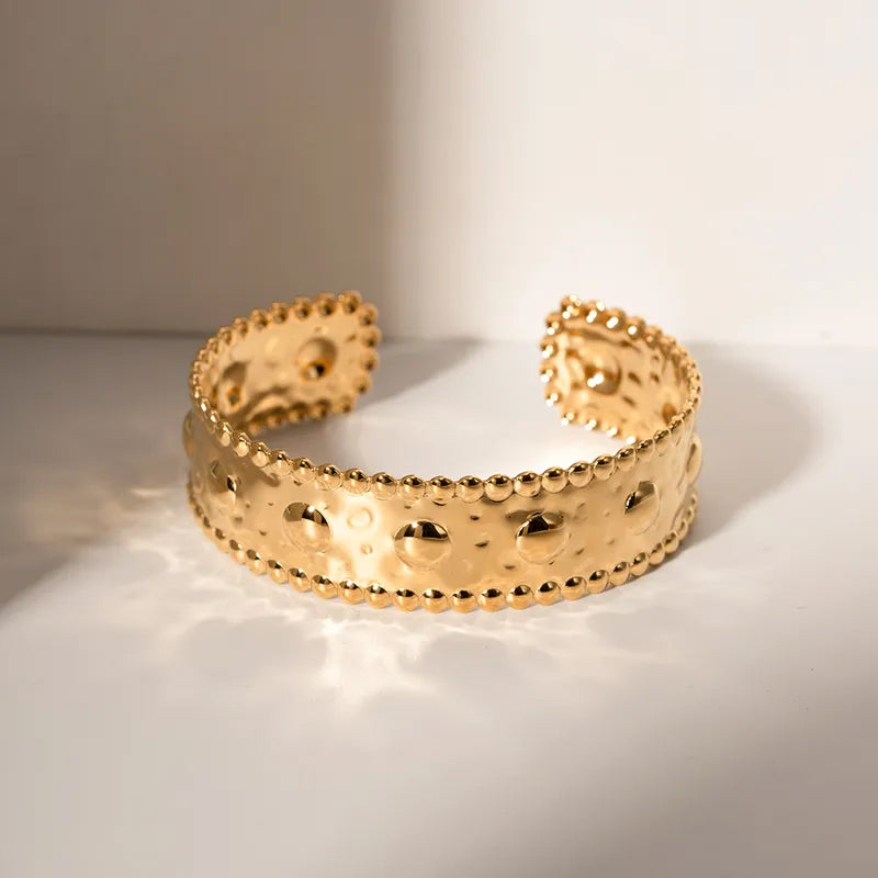 Adora London The Camilla Bangle 18K gold plated bangle with detailing
