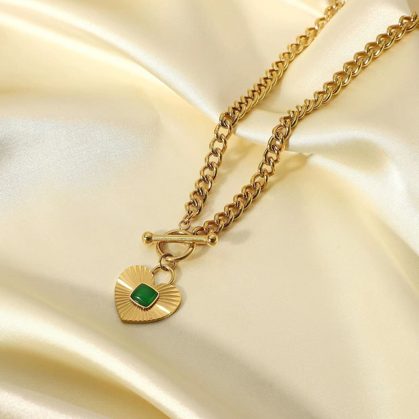 Adora London Emerald Heart Heart Shaped pendent with emerald centre chain necklace