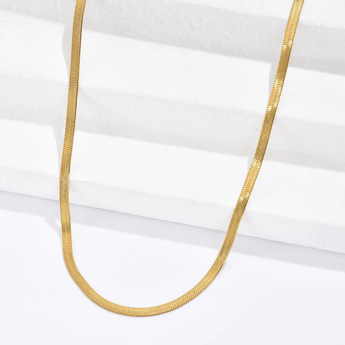 Adora London The London Necklace Simple gold chain necklace