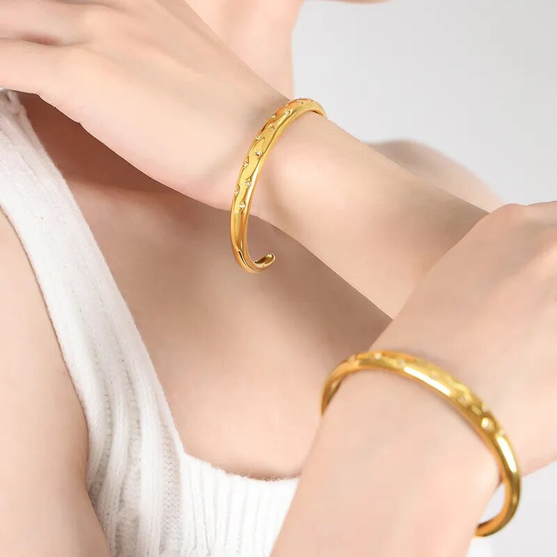 Adora London Estella Bangle 18K Gold plated star detailed zircon bangle