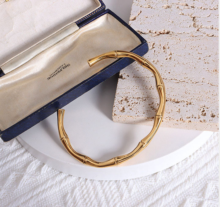 Adora London The Emily Bangle 18K gold plated 3/4 Bangle