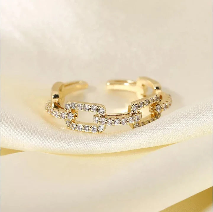 Adora London The Ivy Ring 18K inlaid zirconium open adjustable interlocking ring