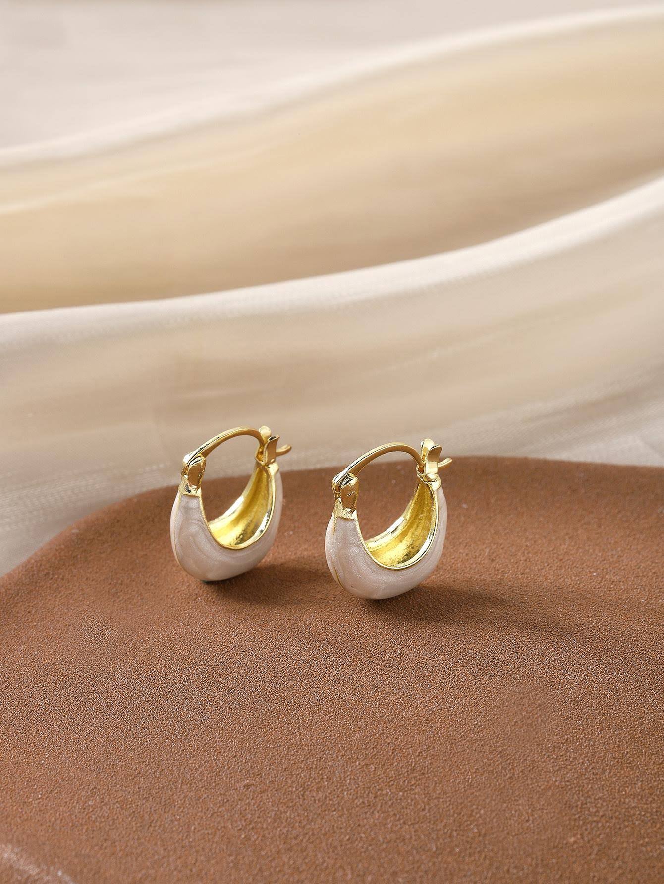 Adora London The Luna hoops Pearlesent gold plated hoops