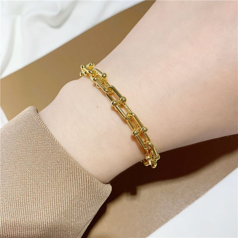 Adora London Eden Bracelet 18K gold plated chunky chain bracelet