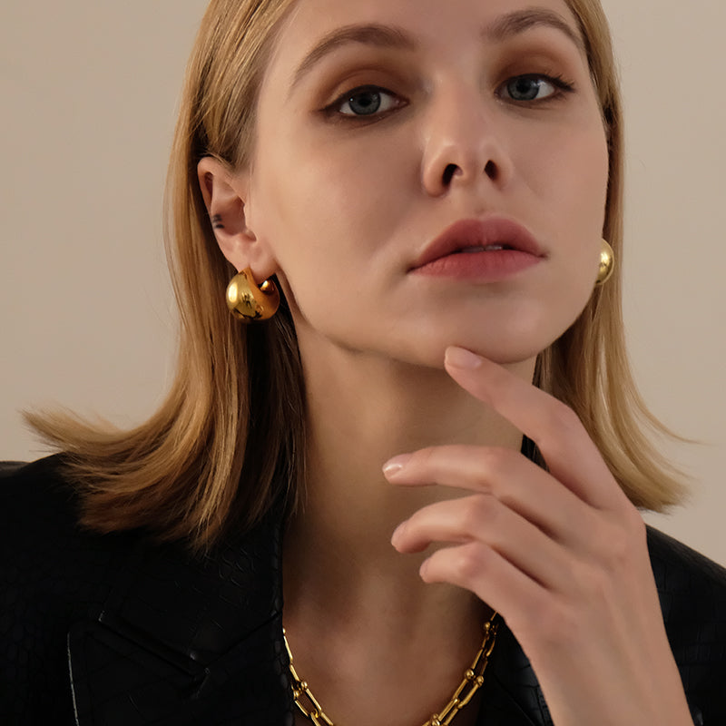 Adora London Oval gold earings Gold plated